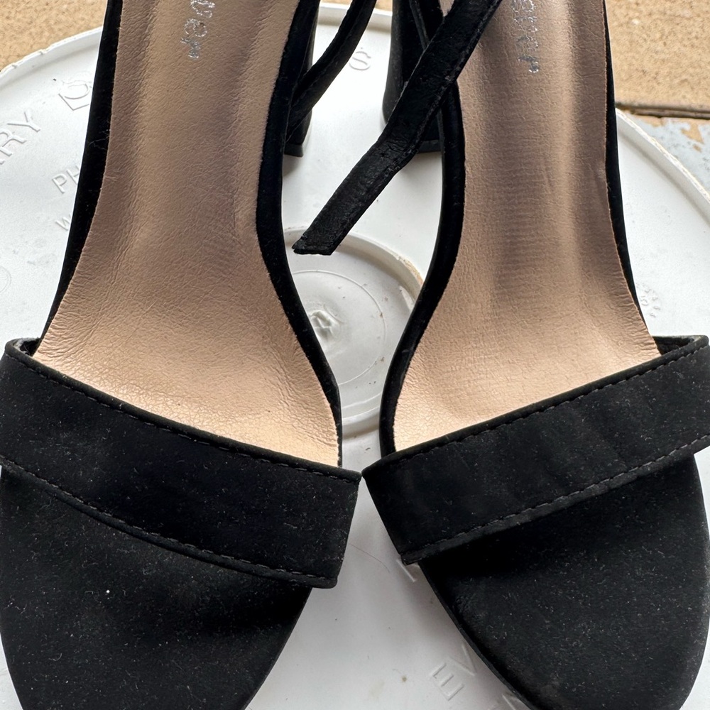 Elegant Black Women's Sandals